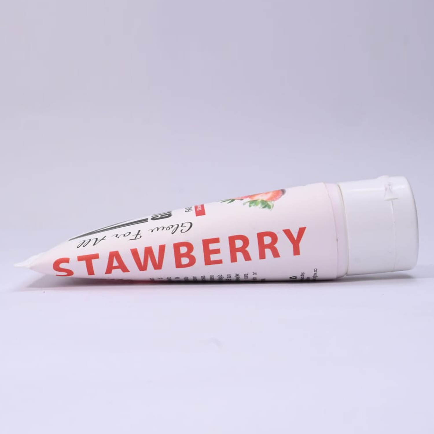 Strawberry Face Wash – Hydrate, Cleanse & Revitalize